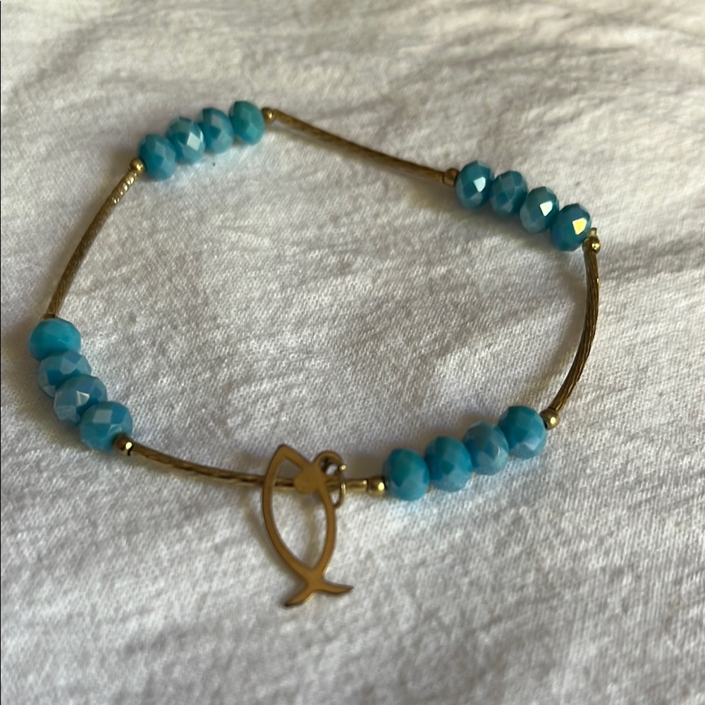 Elegant Gold and Blue Beaded Bracelet